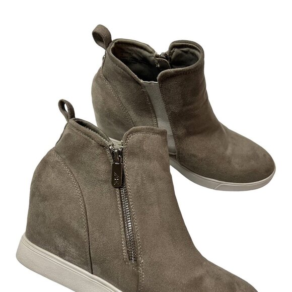 Anne Klein AK Sport Carsen Hidden Wedge Sneakers Size 10 High Top Faux Suede Zip - Picture 8 of 10